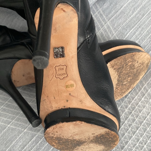 BCBG BCBGMAXAZRIA Black LEATHER BOOTS Size 8B/38 - Picture 8 of 9